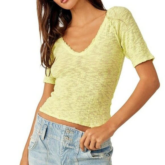 Free People Women's Francis Textured V-Neck Cropped Size XS (MSRP $58) - Picture 1 of 6